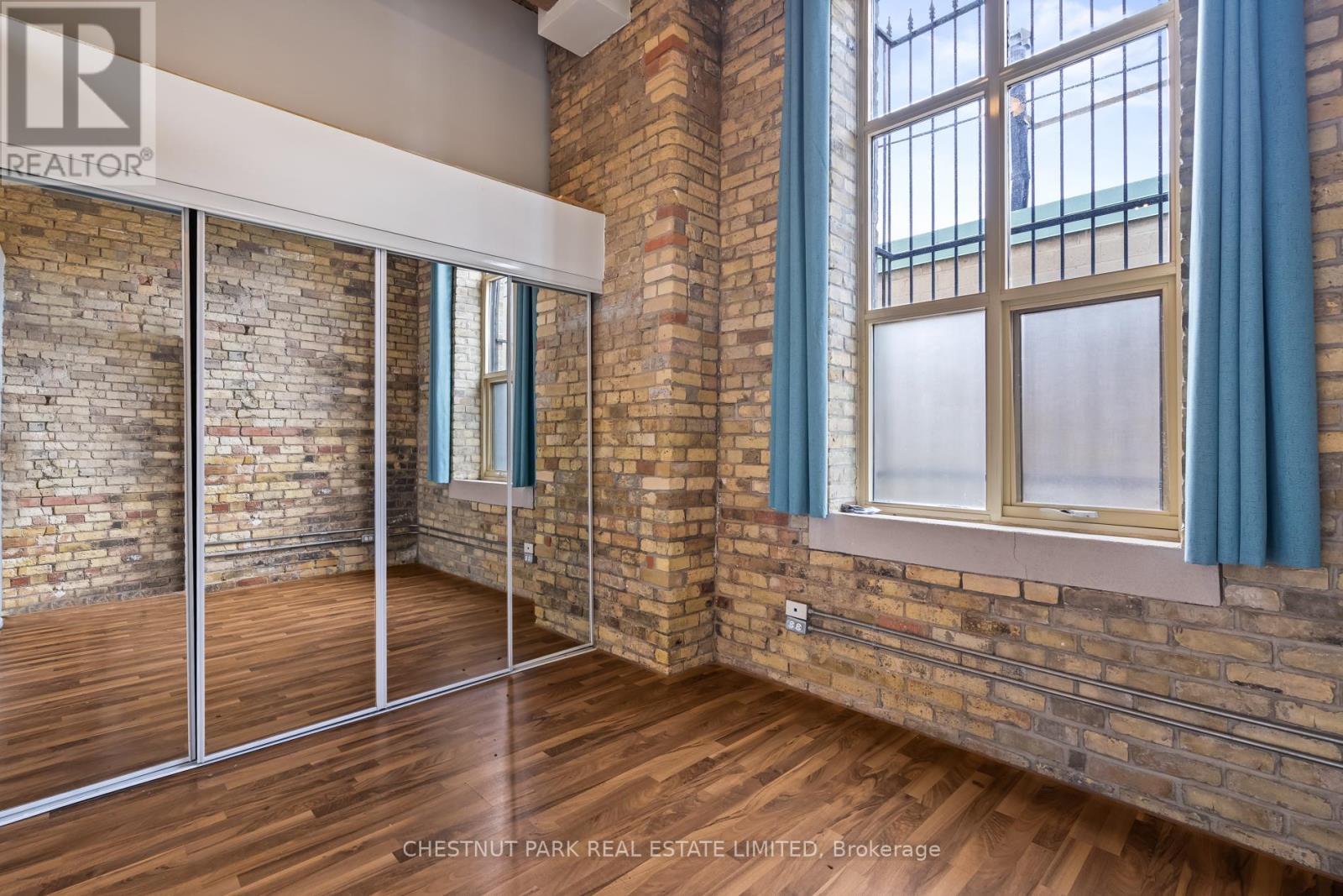 201 - 736 Dundas Street E, Toronto, Ontario  M5A 2C5 - Photo 11 - C12428981