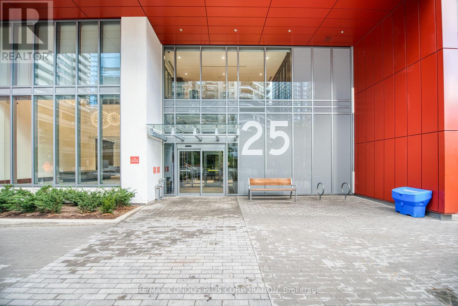 2007 - 25 Holly Street, Toronto, Ontario  M4S 0E3 - Photo 4 - C12429534
