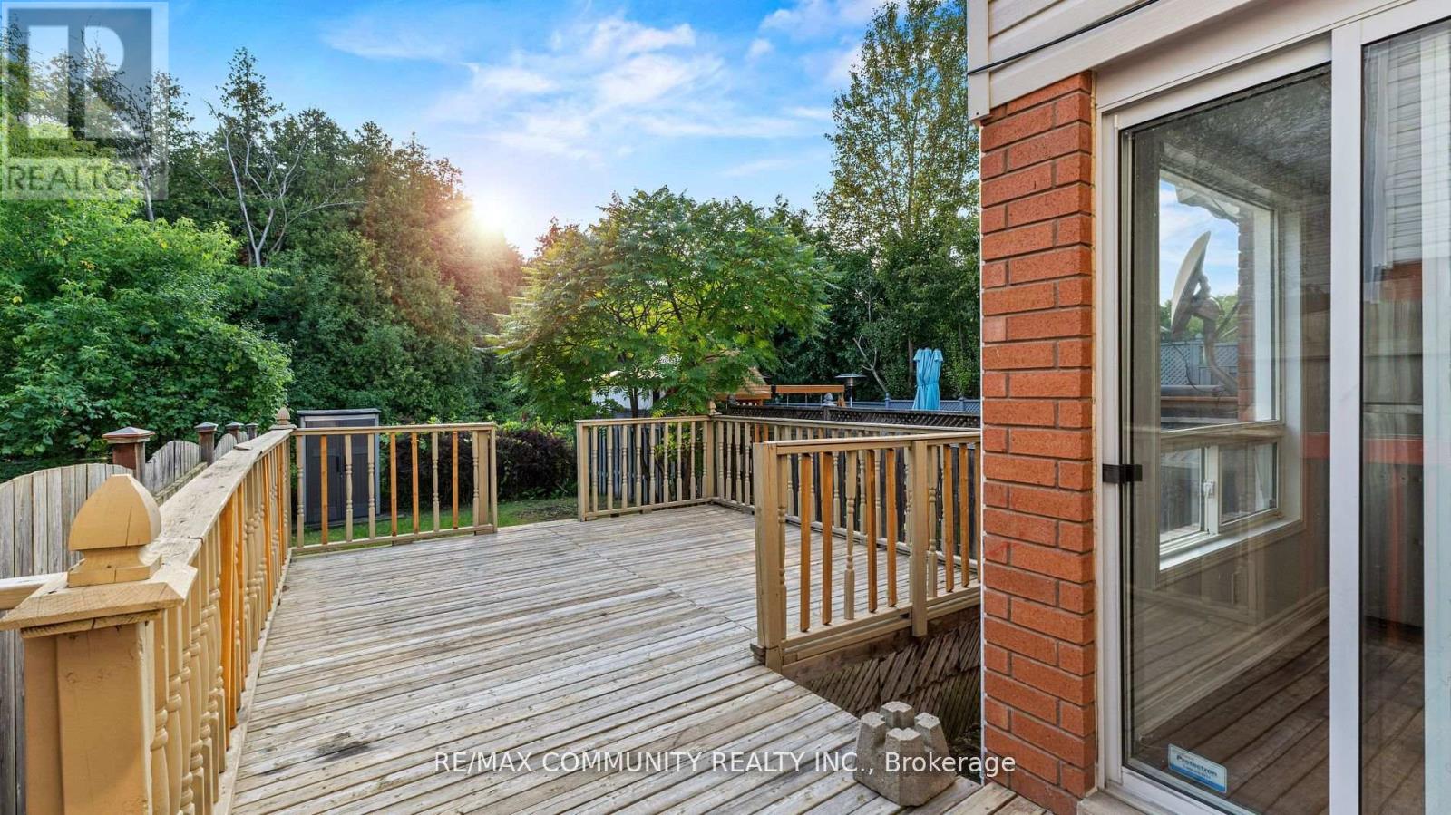 1772 Woodgate Trail, Oshawa, Ontario  L1G 8B3 - Photo 3 - E12429694