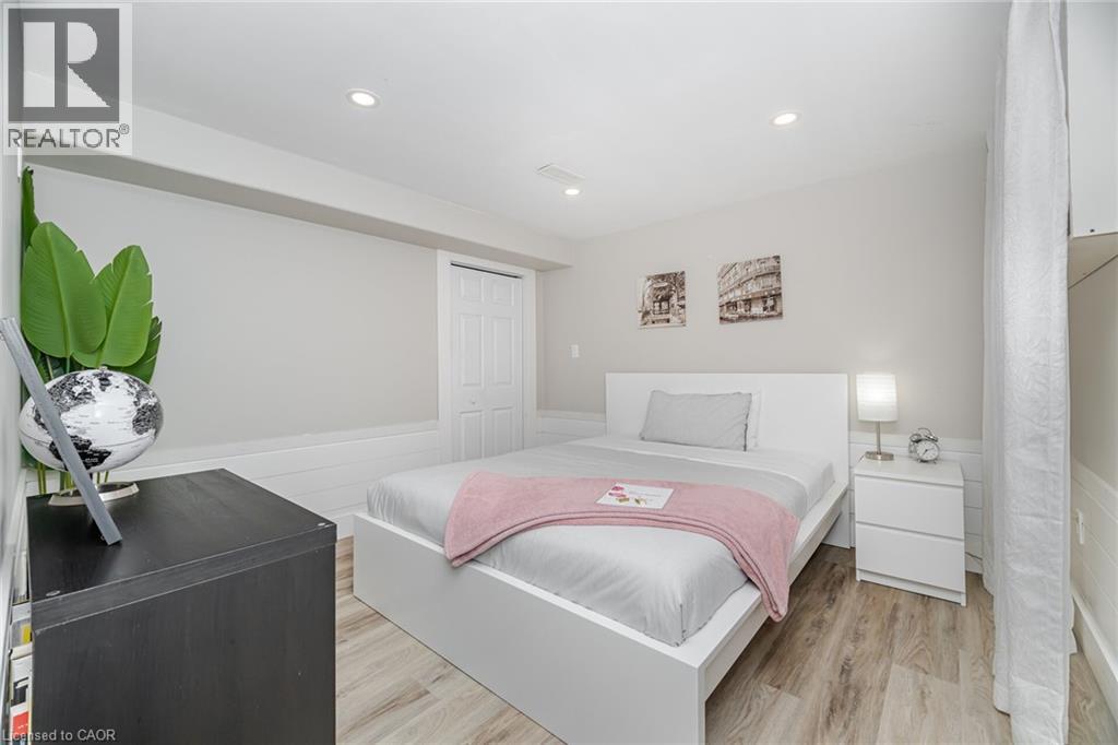 77 Fairview Road, Grimsby, Ontario  L3M 3L6 - Photo 38 - 40774026