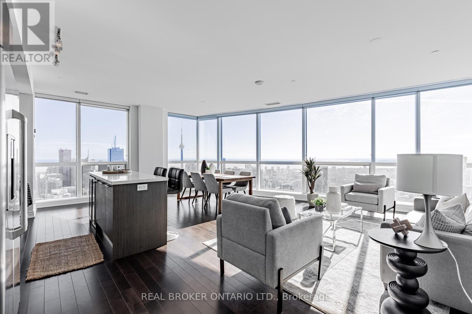 7510 - 388 YONGE STREET, Toronto, Ontario