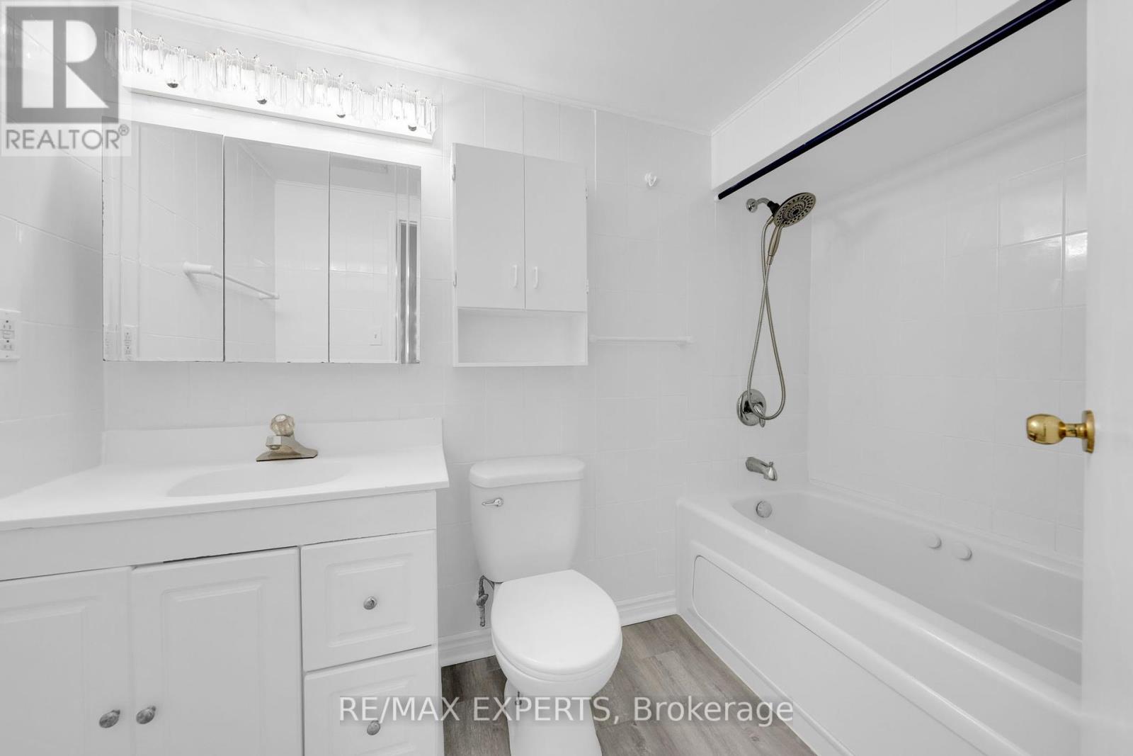 60 Taylorwood Avenue, Caledon, Ontario  L7E 1J5 - Photo 36 - W12397014