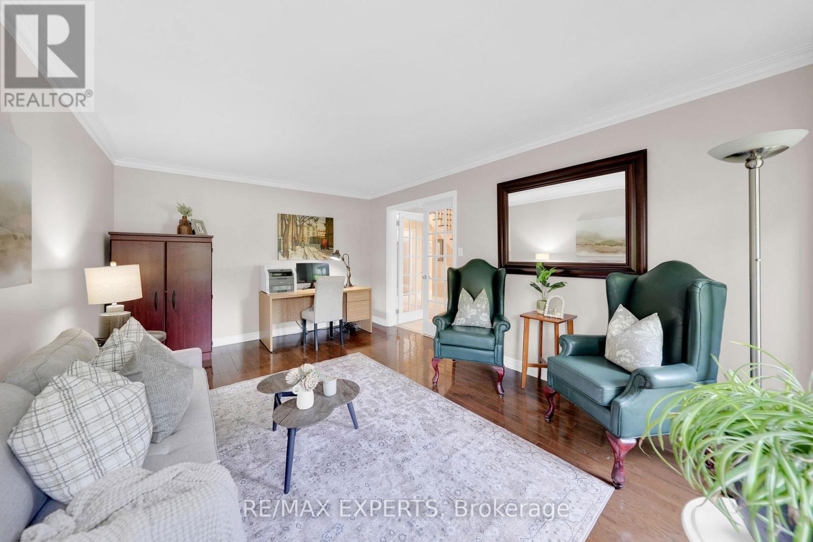 60 Taylorwood Avenue, Caledon, Ontario  L7E 1J5 - Photo 6 - W12397014