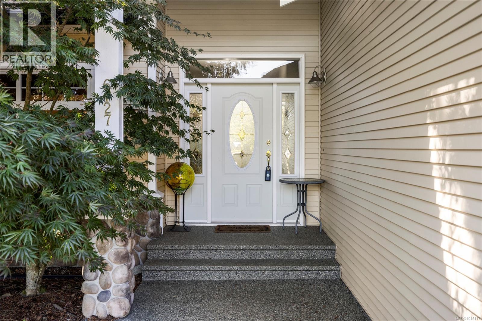 Property at 6127 Kiara Pl image 5