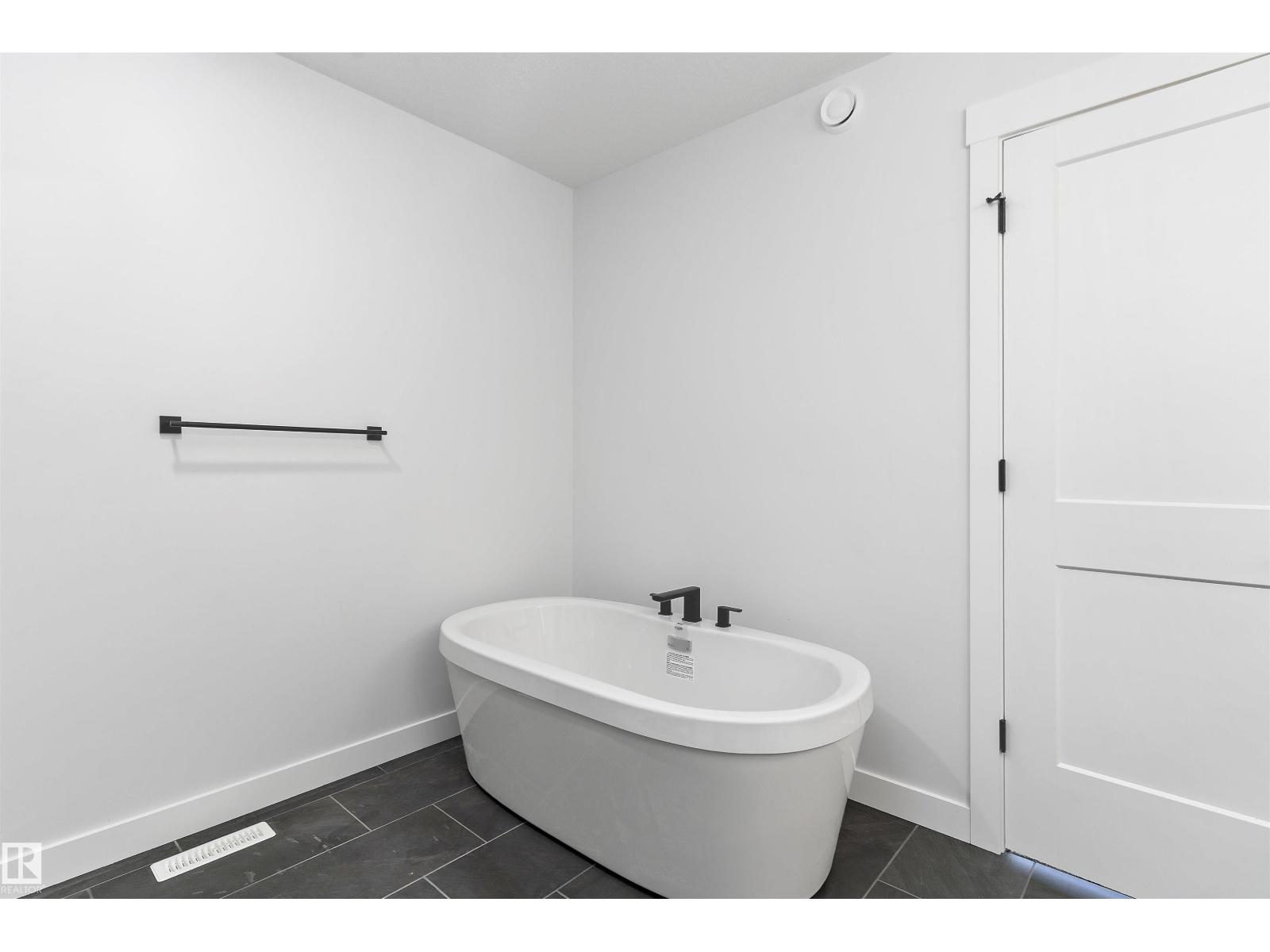 1075 Cristall Cr Sw Sw, Edmonton, Alberta  T6W 2Z1 - Photo 34 - E4434168