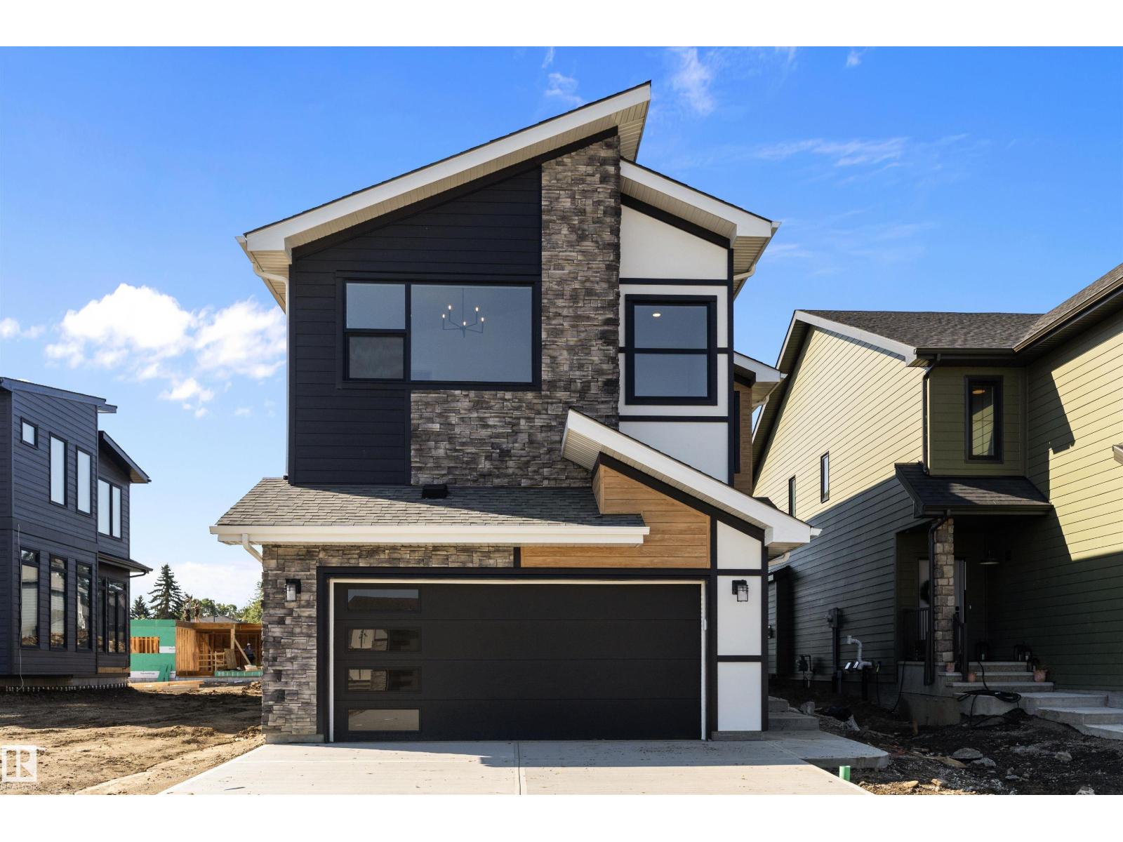 1075 Cristall Cr Sw Sw, Edmonton, Alberta  T6W 2Z1 - Photo 2 - E4434168