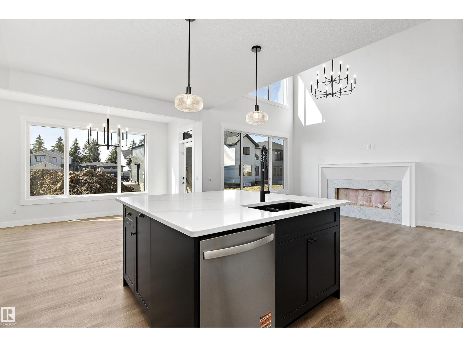1075 Cristall Cr Sw Sw, Edmonton, Alberta  T6W 2Z1 - Photo 11 - E4434168