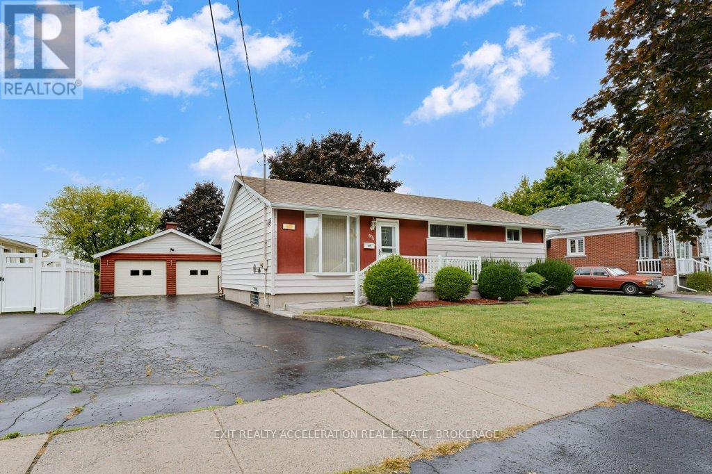 904 VICTORIA STREET, Kingston, Ontario
