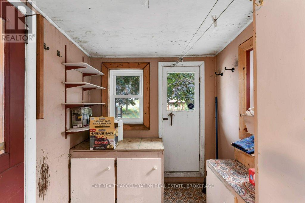 904 Victoria Street, Kingston, Ontario  K7K 4T8 - Photo 26 - X12429812