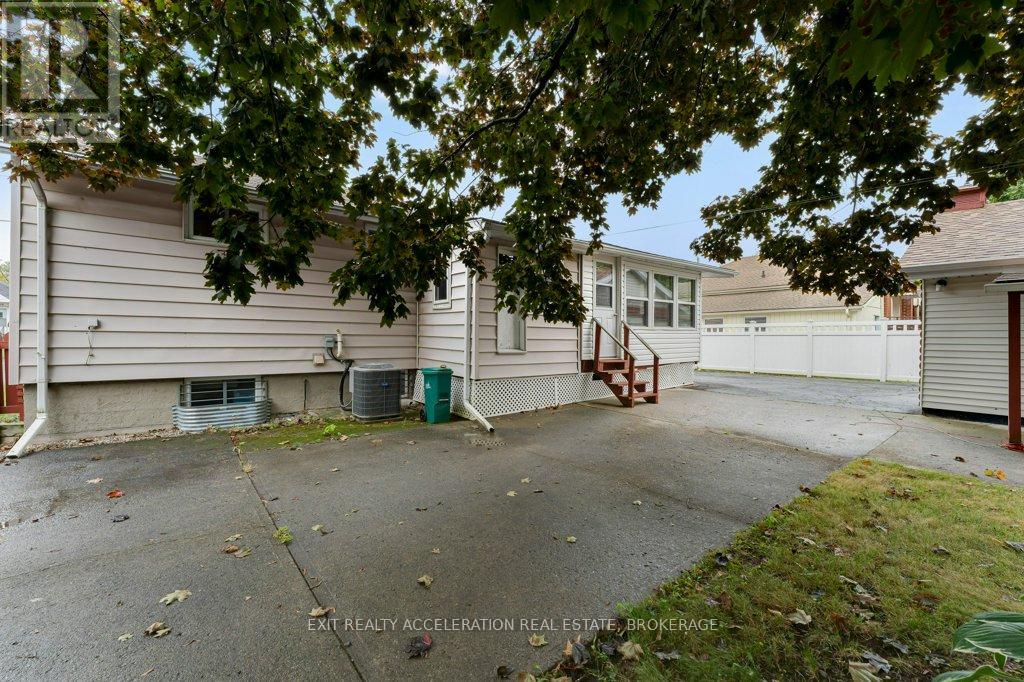 904 Victoria Street, Kingston, Ontario  K7K 4T8 - Photo 45 - X12429812