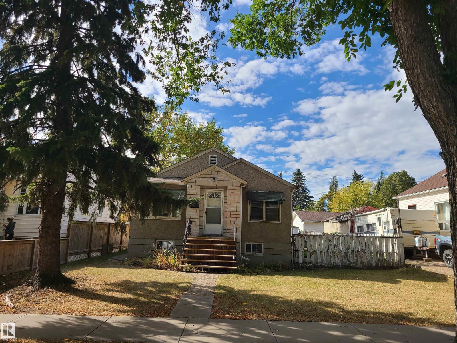 12414 90 St Nw, Edmonton, Alberta  T5B 3Z8 - Photo 2 - E4459751