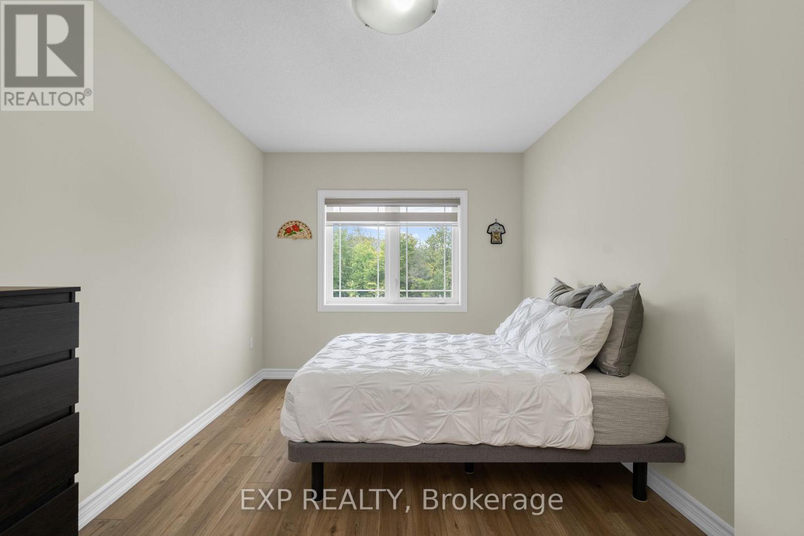 57 Milson Crescent, Essa, Ontario  L3W 0C9 - Photo 16 - N12429659