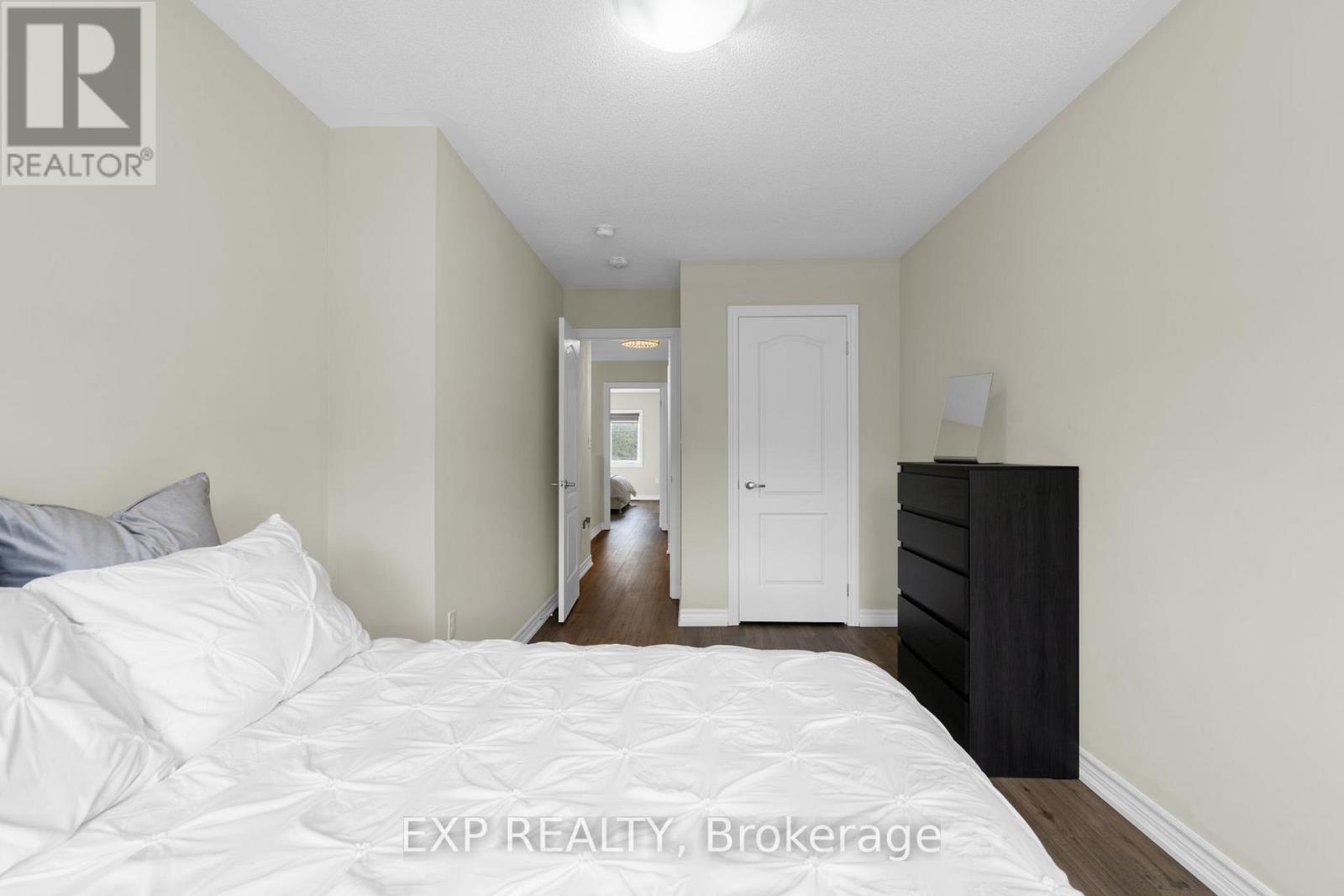 57 Milson Crescent, Essa, Ontario  L3W 0C9 - Photo 17 - N12429659