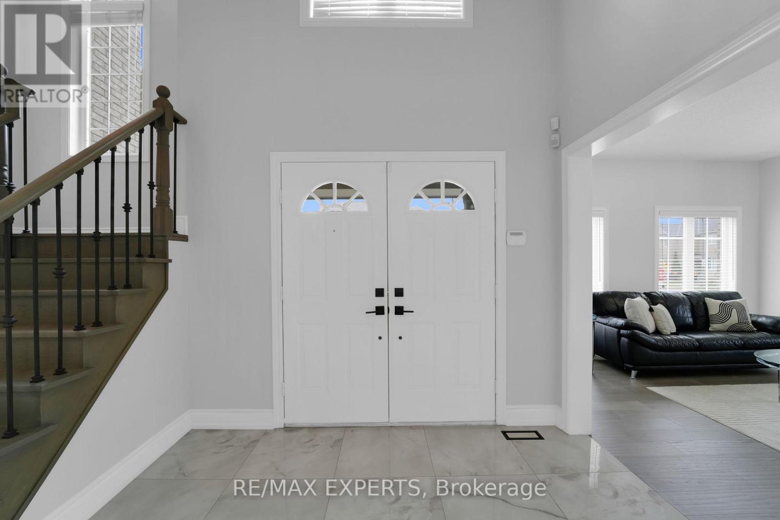 159 Sonoma Boulevard, Vaughan, Ontario  L4H 1P2 - Photo 10 - N12429664
