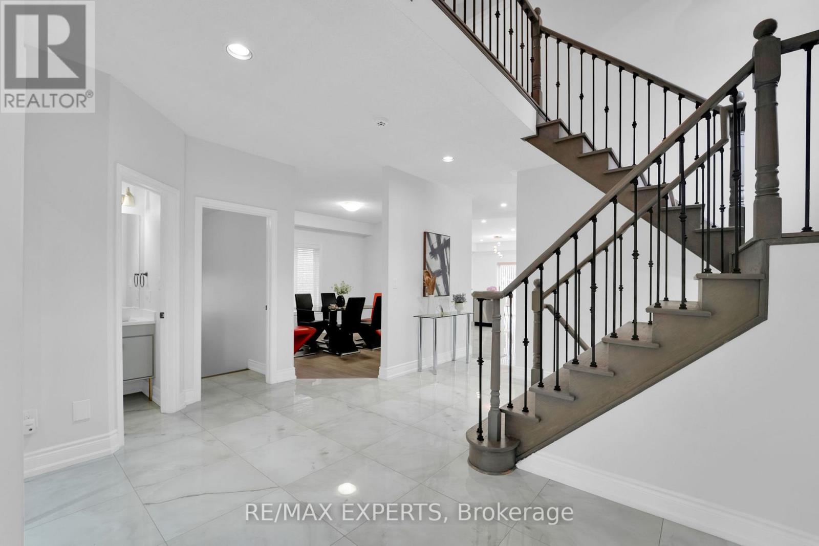 159 Sonoma Boulevard, Vaughan, Ontario  L4H 1P2 - Photo 11 - N12429664