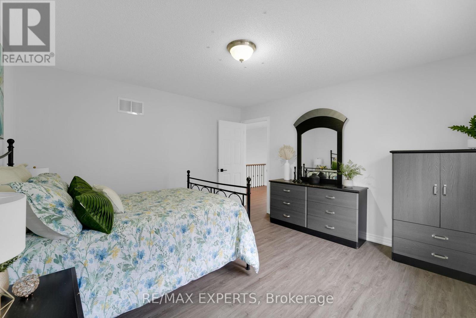 159 Sonoma Boulevard, Vaughan, Ontario  L4H 1P2 - Photo 36 - N12429664
