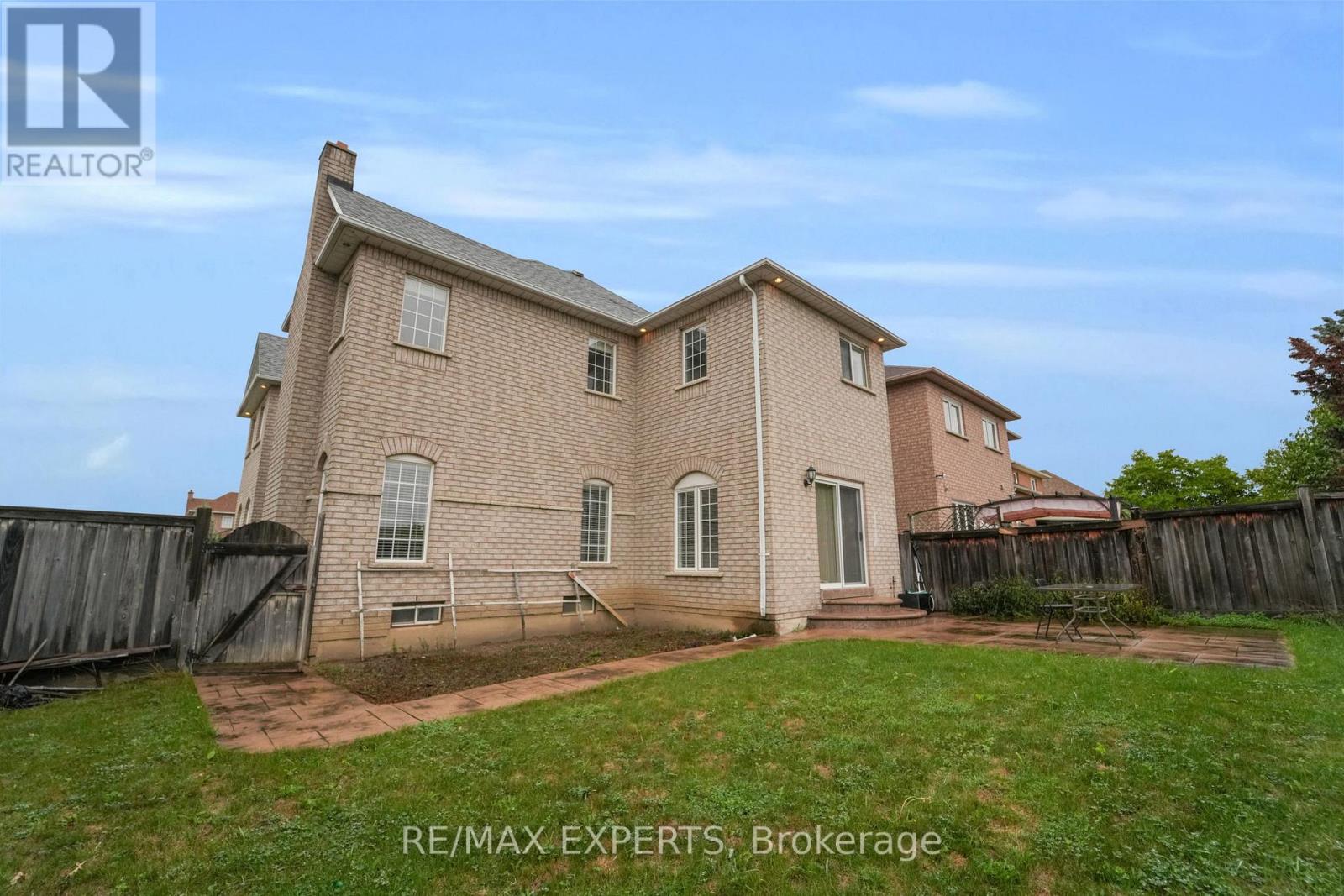 159 Sonoma Boulevard, Vaughan, Ontario  L4H 1P2 - Photo 6 - N12429664