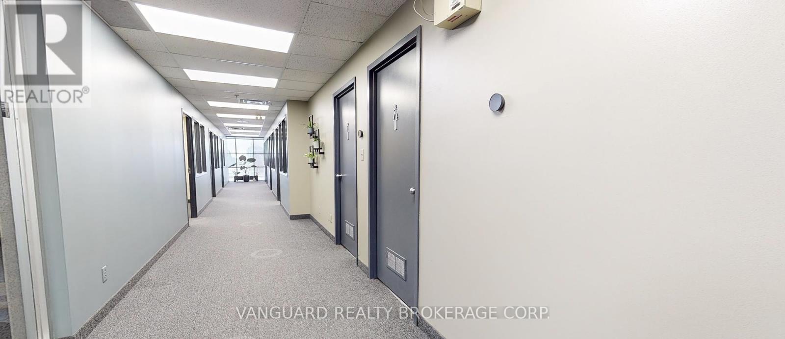 1a - 200 W Beaver Creek Road, Richmond Hill, Ontario  L4B 1B4 - Photo 2 - N12429704