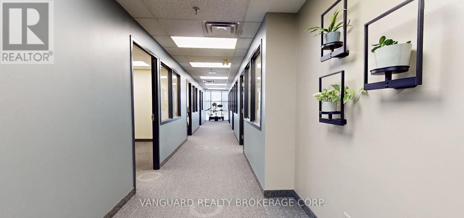 1a - 200 W Beaver Creek Road, Richmond Hill, Ontario  L4B 1B4 - Photo 3 - N12429704