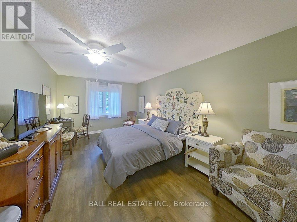 10 - 680 Whitaker Street, Peterborough, Ontario  K9H 7J9 - Photo 33 - X12429777
