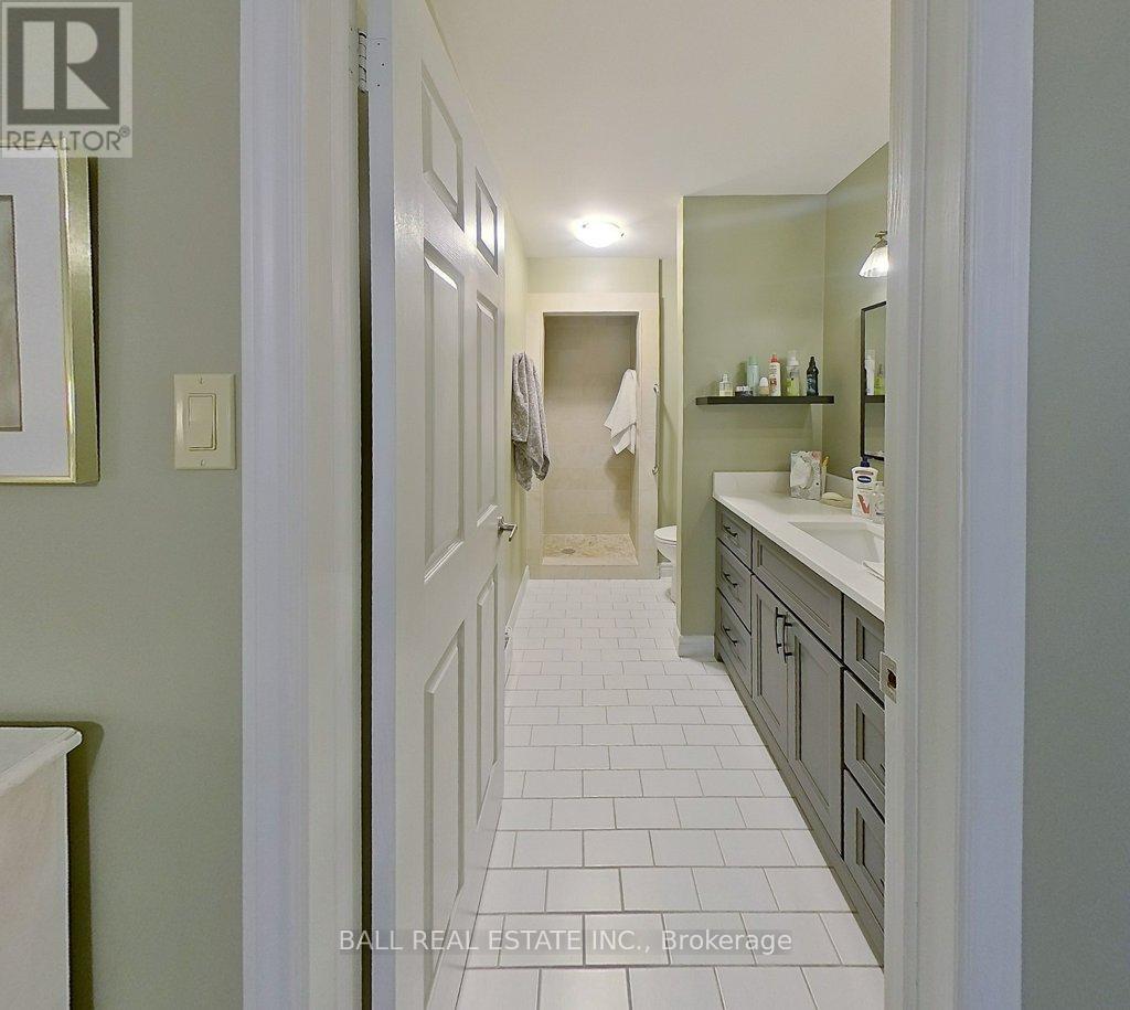 10 - 680 Whitaker Street, Peterborough, Ontario  K9H 7J9 - Photo 35 - X12429777