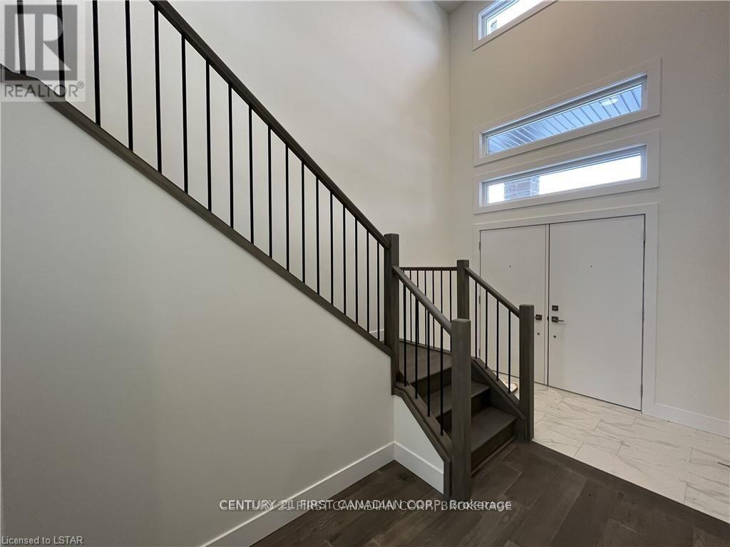 11 Triebner Street, South Huron, Ontario  N0M 1S2 - Photo 12 - X12429805