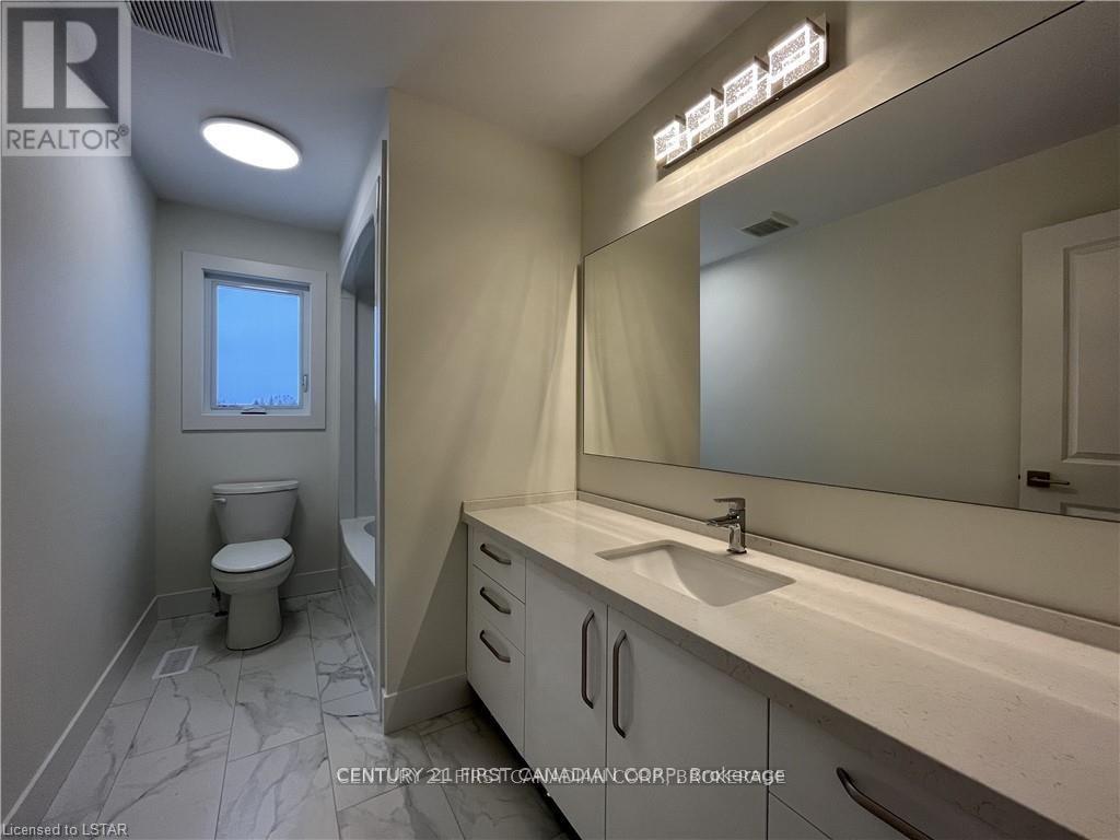11 Triebner Street, South Huron, Ontario  N0M 1S2 - Photo 25 - X12429805