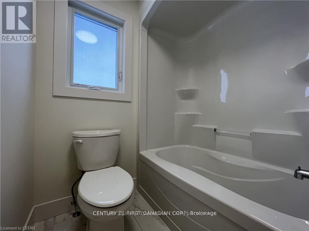 11 Triebner Street, South Huron, Ontario  N0M 1S2 - Photo 26 - X12429805