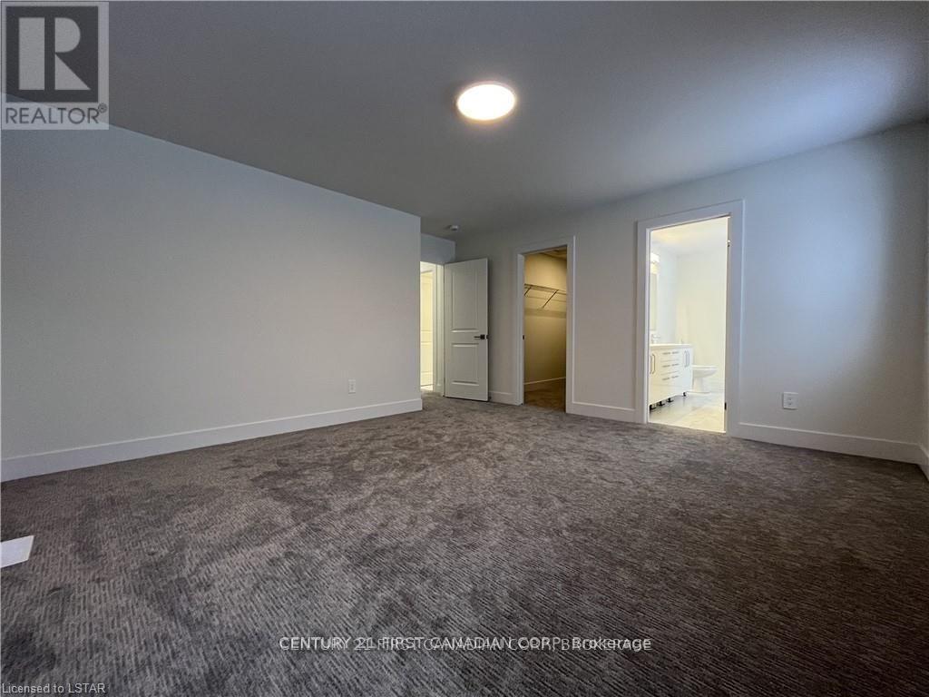 11 Triebner Street, South Huron, Ontario  N0M 1S2 - Photo 28 - X12429805