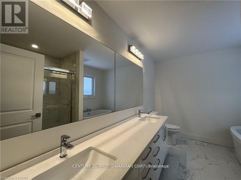 11 Triebner Street, South Huron, Ontario  N0M 1S2 - Photo 29 - X12429805