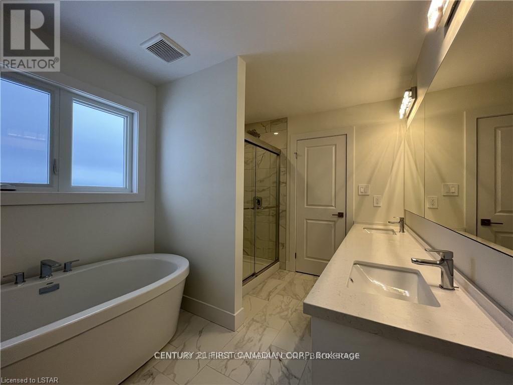 11 Triebner Street, South Huron, Ontario  N0M 1S2 - Photo 31 - X12429805