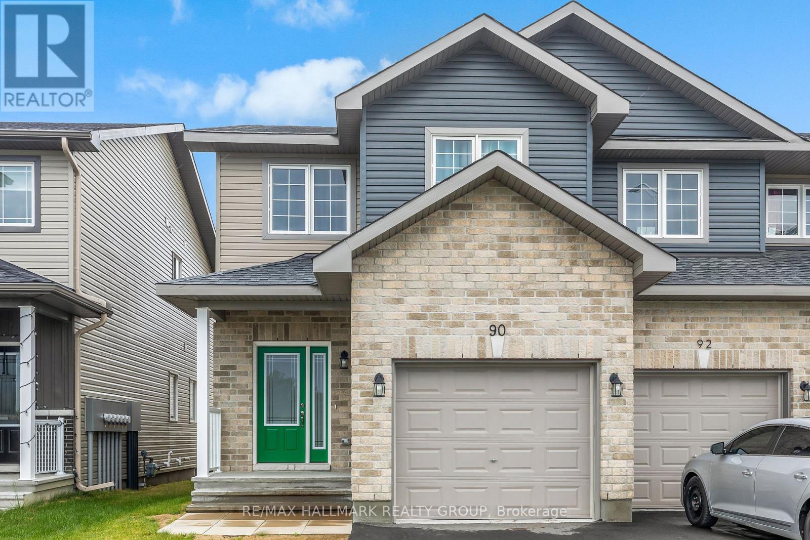 90 Vimy Ridge Crescent, Arnprior, Ontario  K7S 0H7 - Photo 2 - X12429730