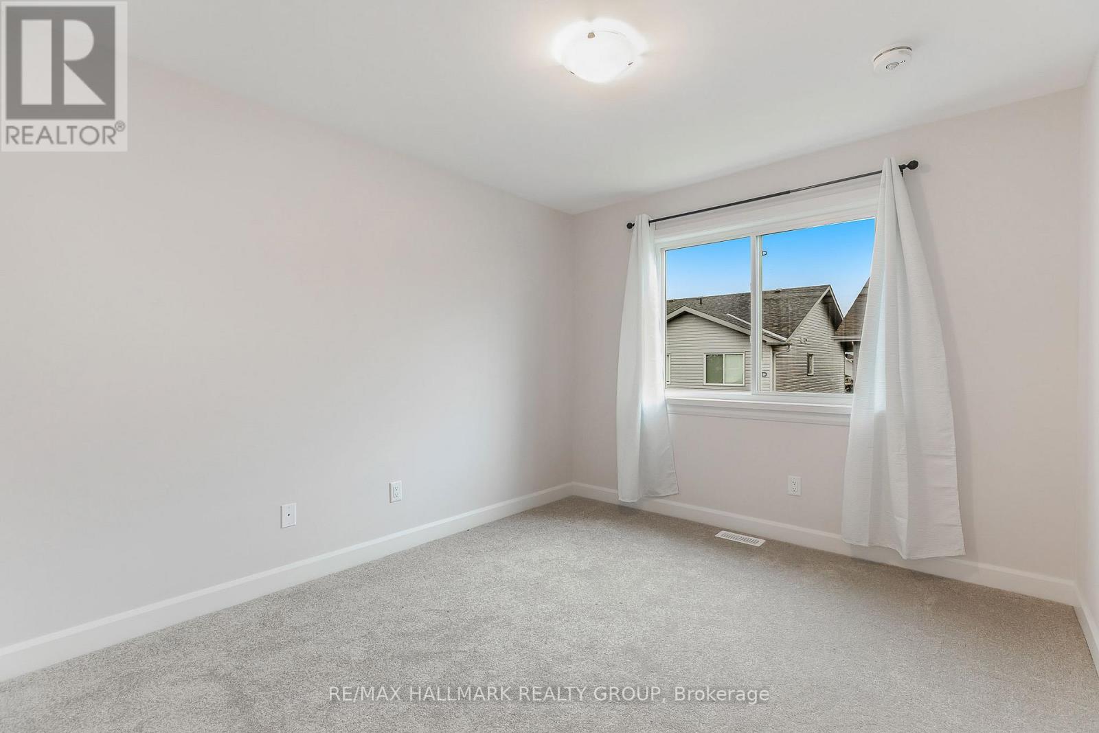 90 Vimy Ridge Crescent, Arnprior, Ontario  K7S 0H7 - Photo 20 - X12429730