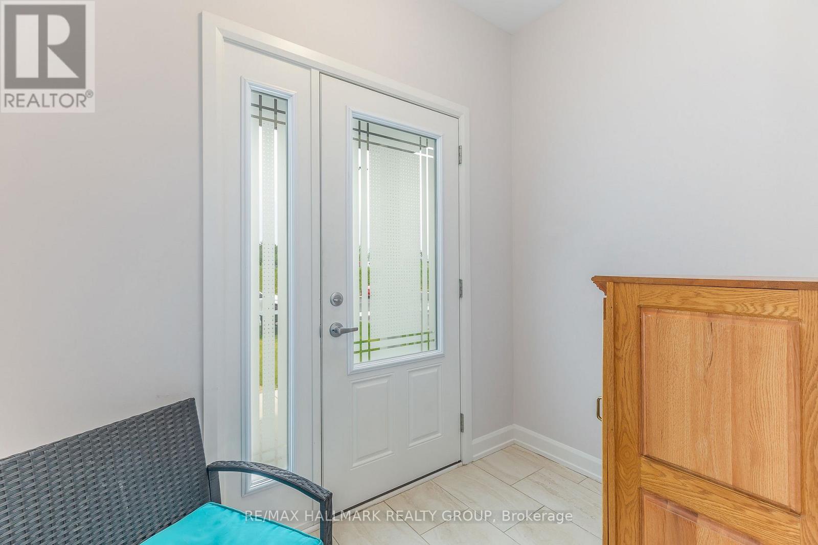 90 Vimy Ridge Crescent, Arnprior, Ontario  K7S 0H7 - Photo 3 - X12429730