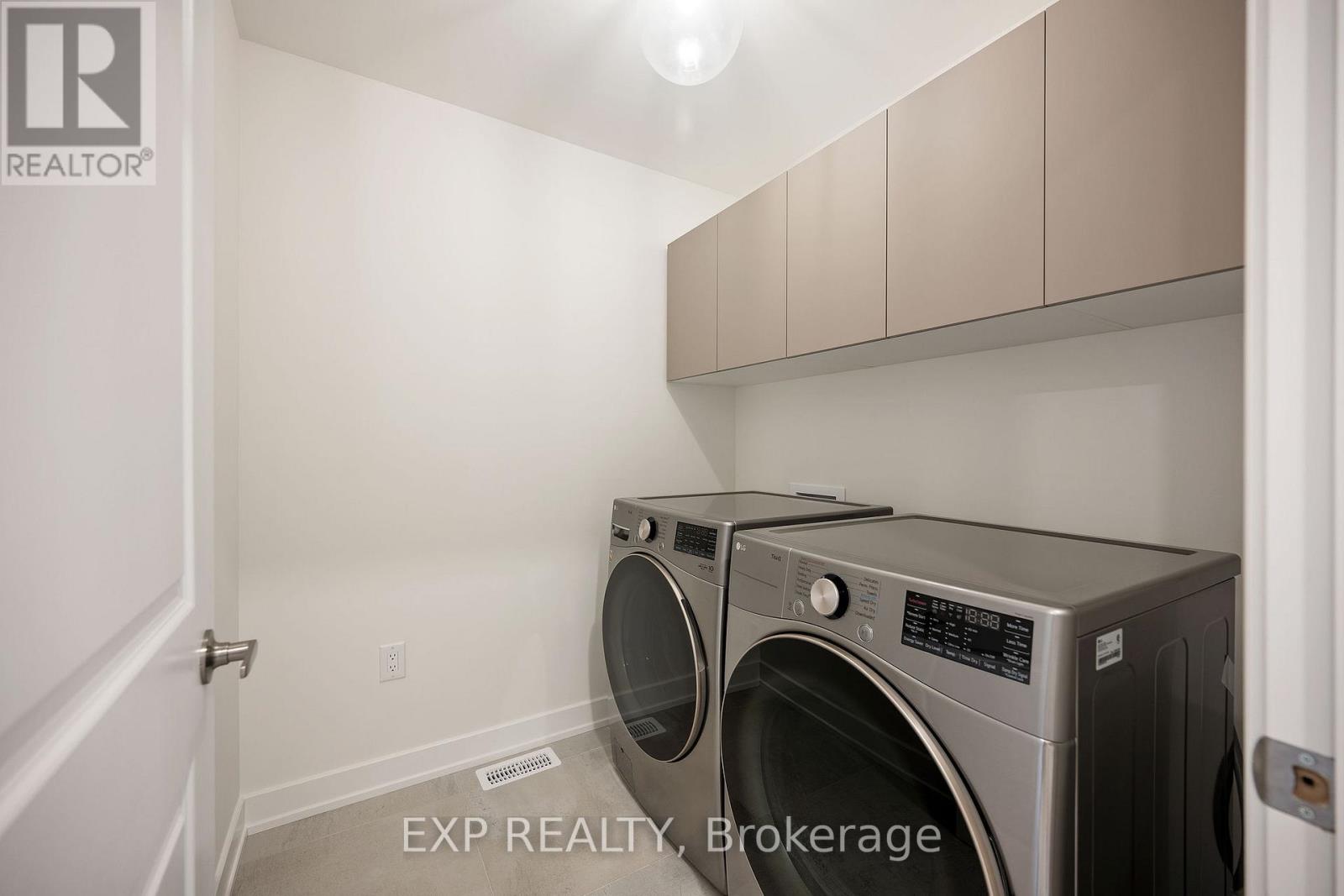 443 Haresfield Court, Ottawa, Ontario  K4M 0B6 - Photo 17 - X12429763