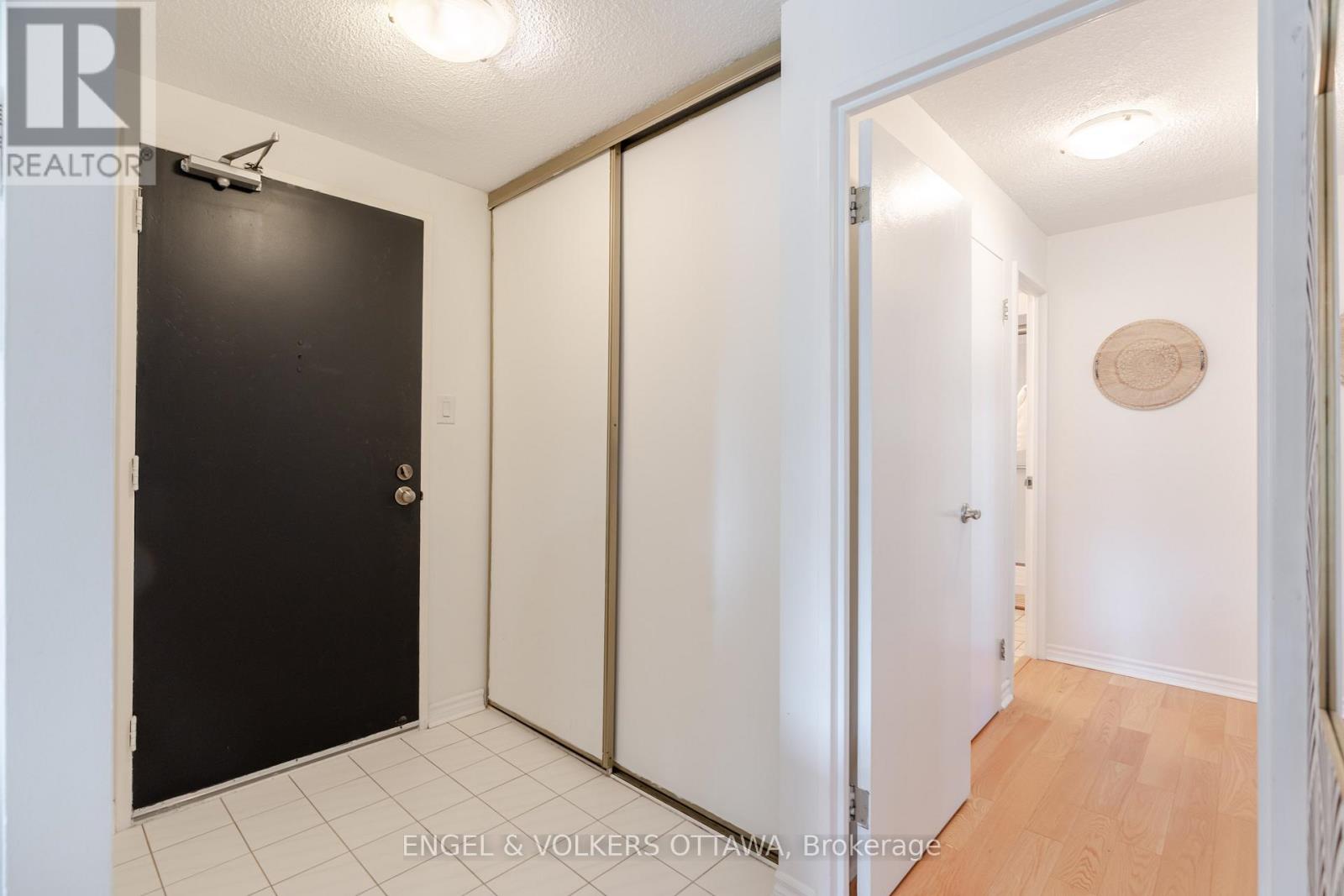 606 - 1171 Ambleside Drive, Ottawa, Ontario  K2B 8E1 - Photo 8 - X12429792