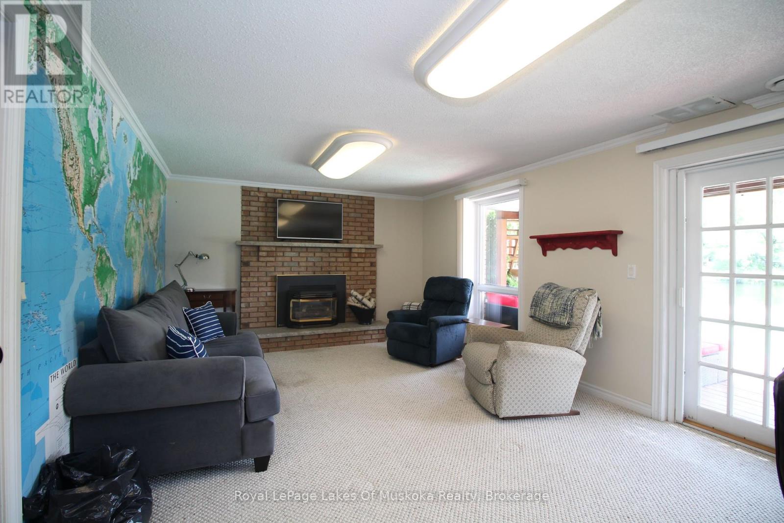 1815 Peninsula Point Road, Severn, Ontario  P0E 1N0 - Photo 18 - S12429755