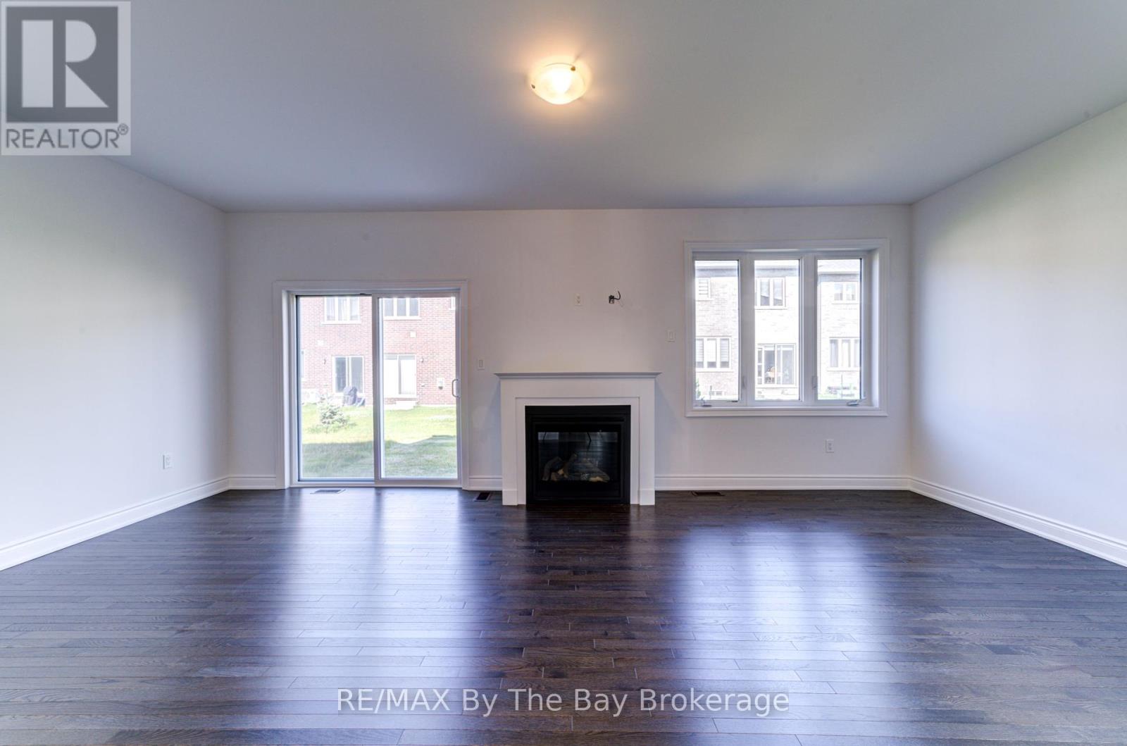 21 Lisa Street, Wasaga Beach, Ontario  L9Z 1J9 - Photo 19 - S12429822