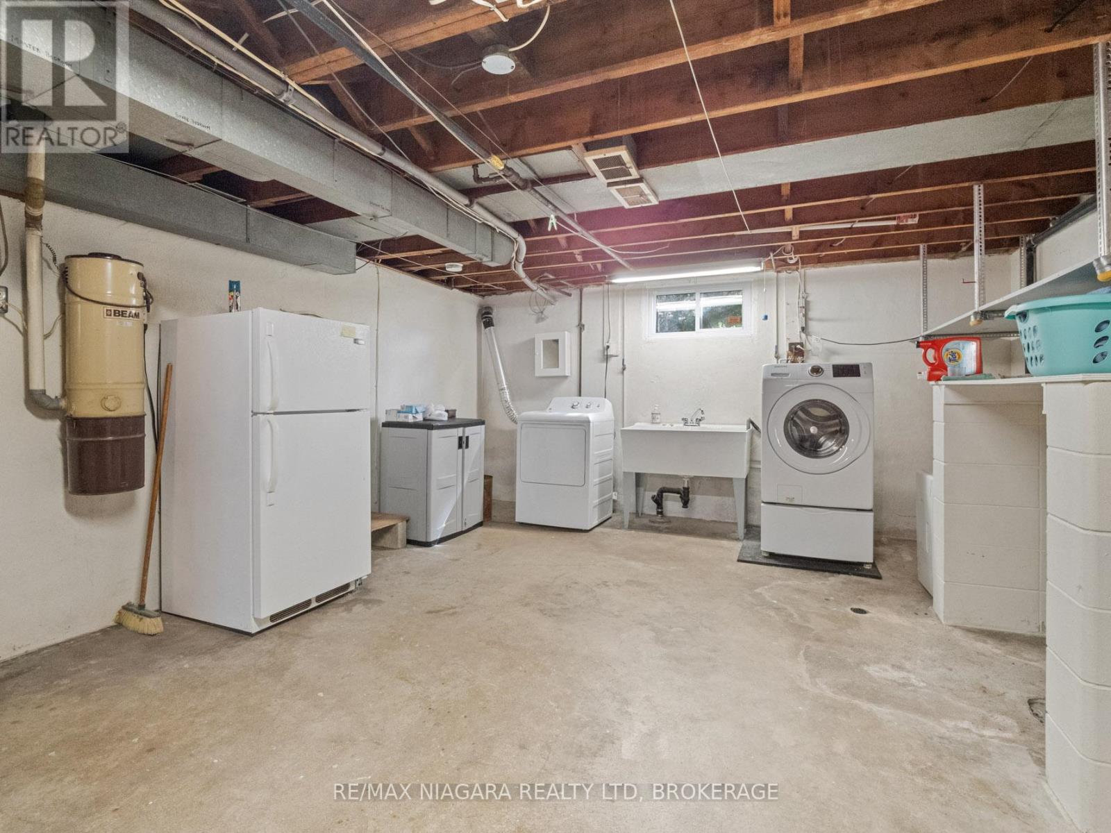 129 Idylewylde Street, Fort Erie, Ontario  L2A 2L2 - Photo 22 - X12429767
