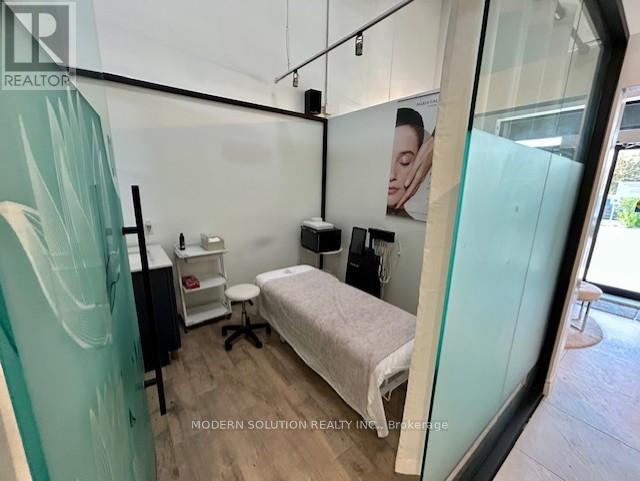 3 - 3466 Mavis Road, Mississauga, Ontario  L5C 1T8 - Photo 6 - W12429663