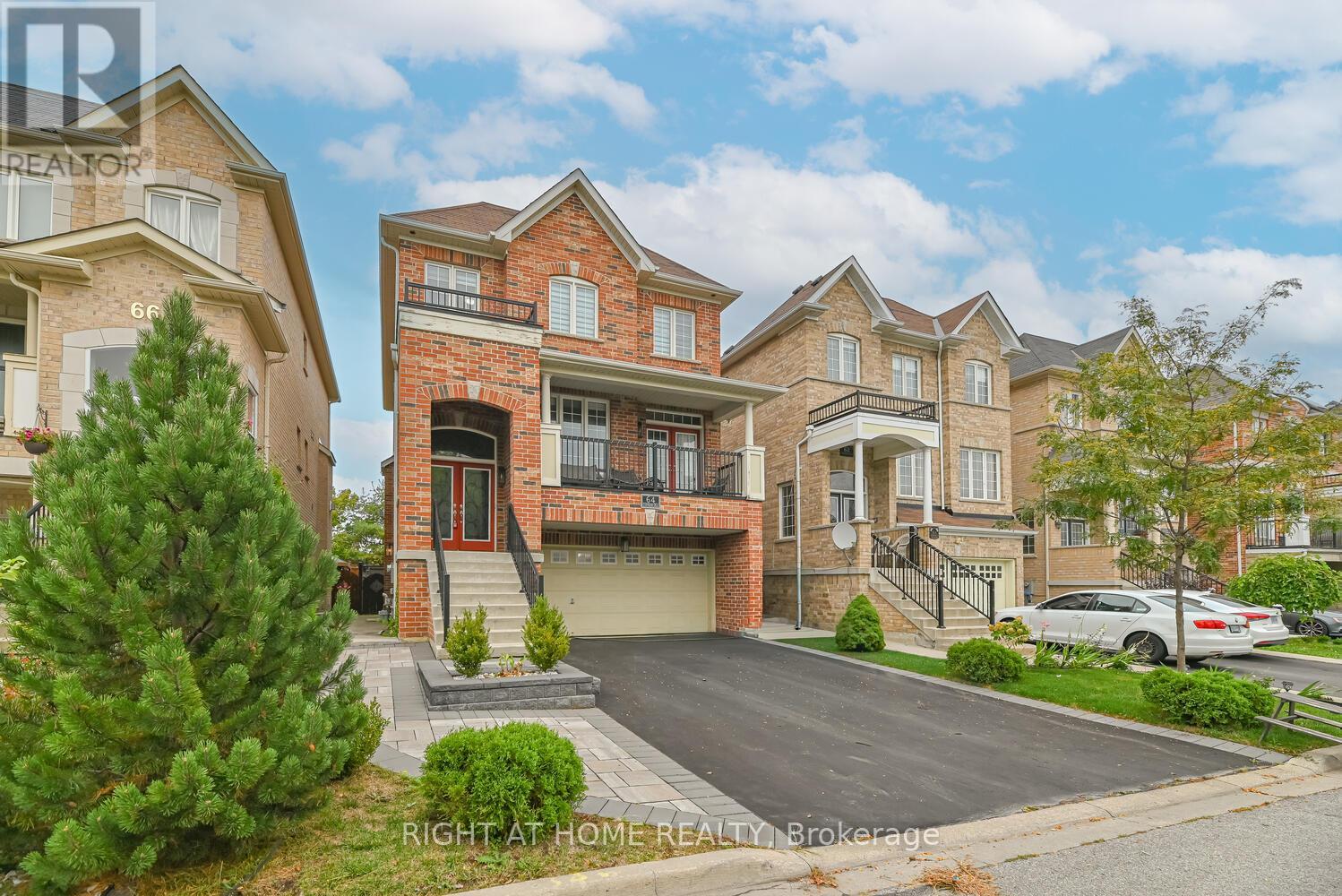 64 Everingham Circle, Brampton, Ontario  L6R 0R7 - Photo 5 - W12429678