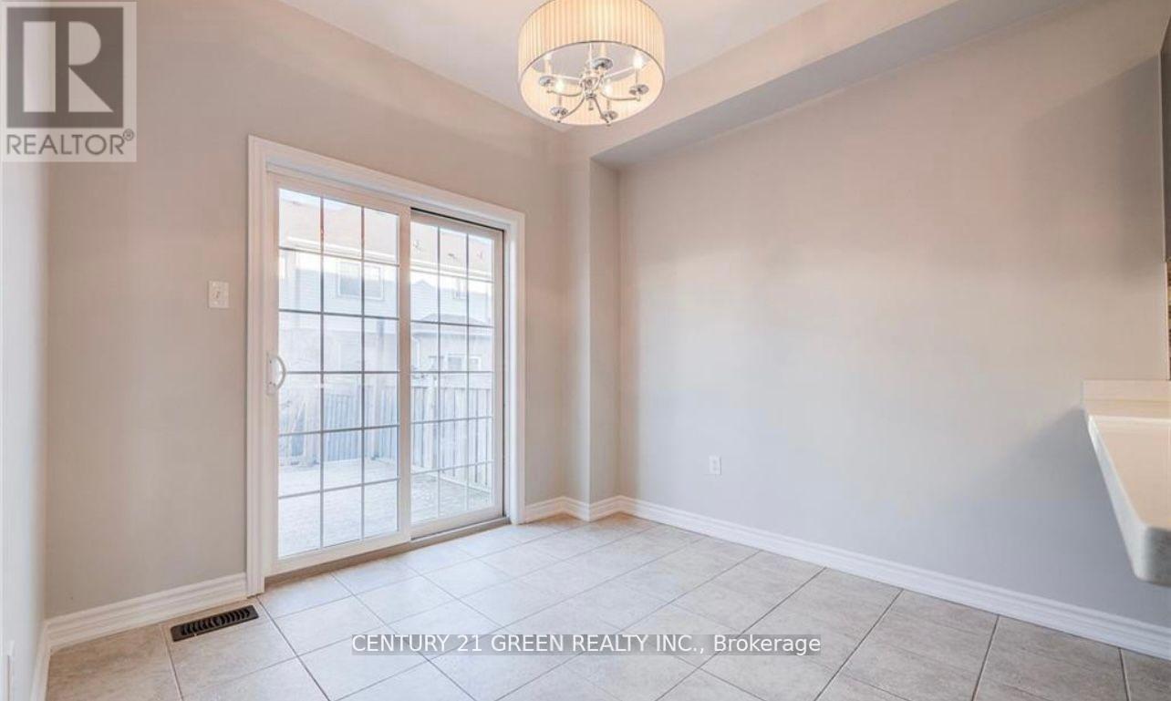 569 Murray Meadows Place, Milton, Ontario  L9T 8L8 - Photo 12 - W12429679
