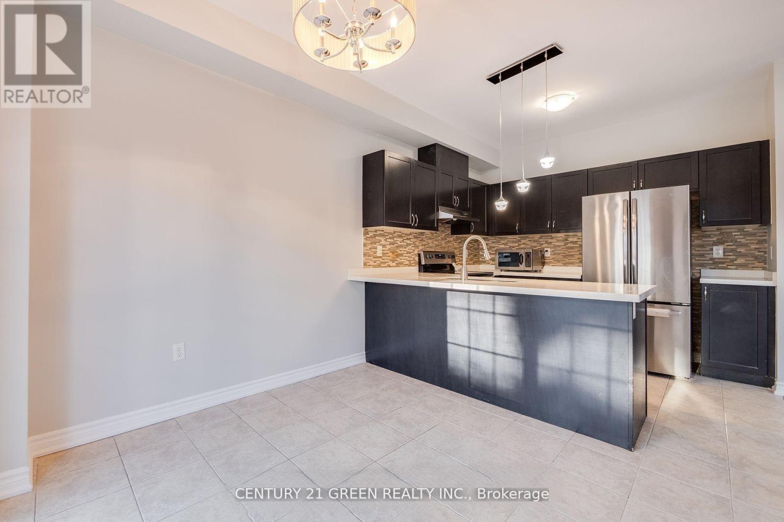 569 Murray Meadows Place, Milton, Ontario  L9T 8L8 - Photo 14 - W12429679