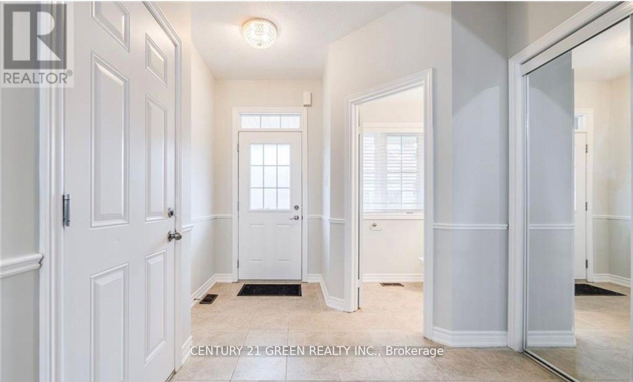 569 Murray Meadows Place, Milton, Ontario  L9T 8L8 - Photo 4 - W12429679