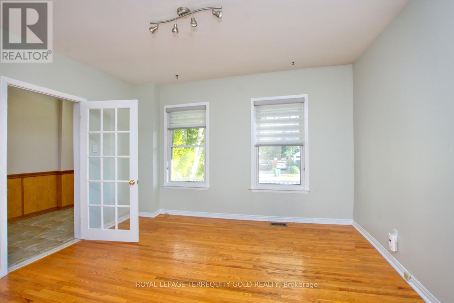 25 Mill Street N, Brampton, Ontario  L6X 1S5 - Photo 24 - W12429723