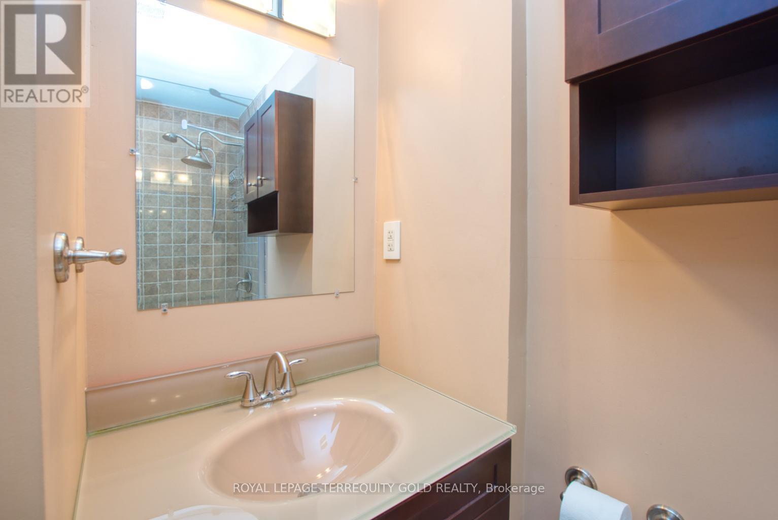 25 Mill Street N, Brampton, Ontario  L6X 1S5 - Photo 32 - W12429723