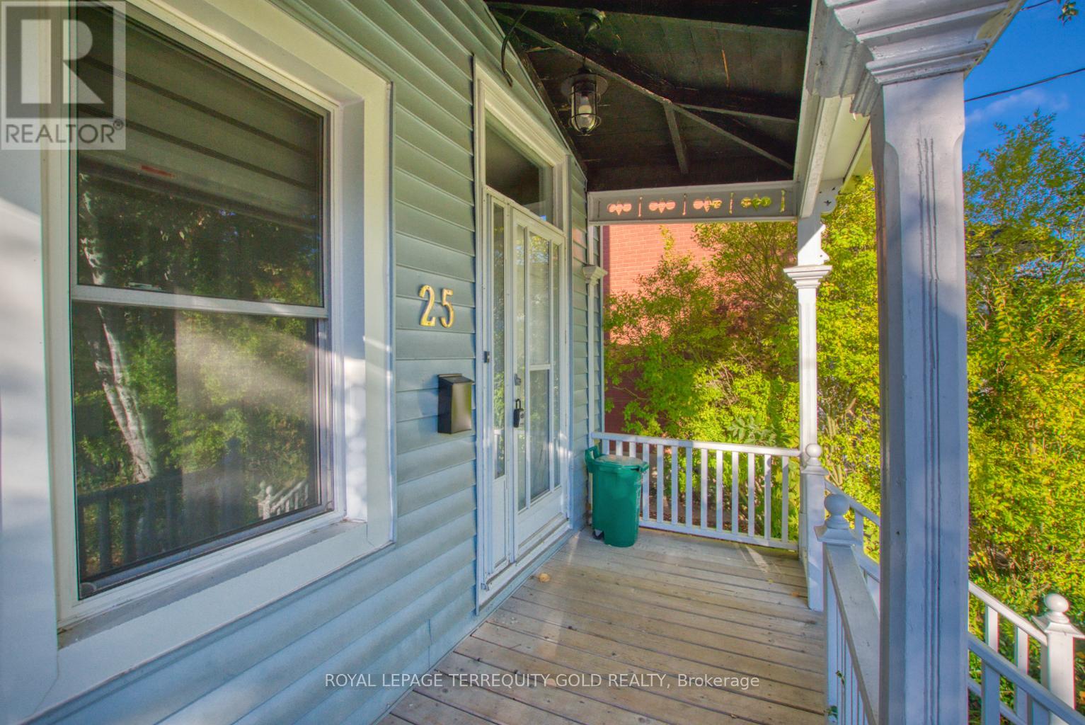 25 Mill Street N, Brampton, Ontario  L6X 1S5 - Photo 6 - W12429723
