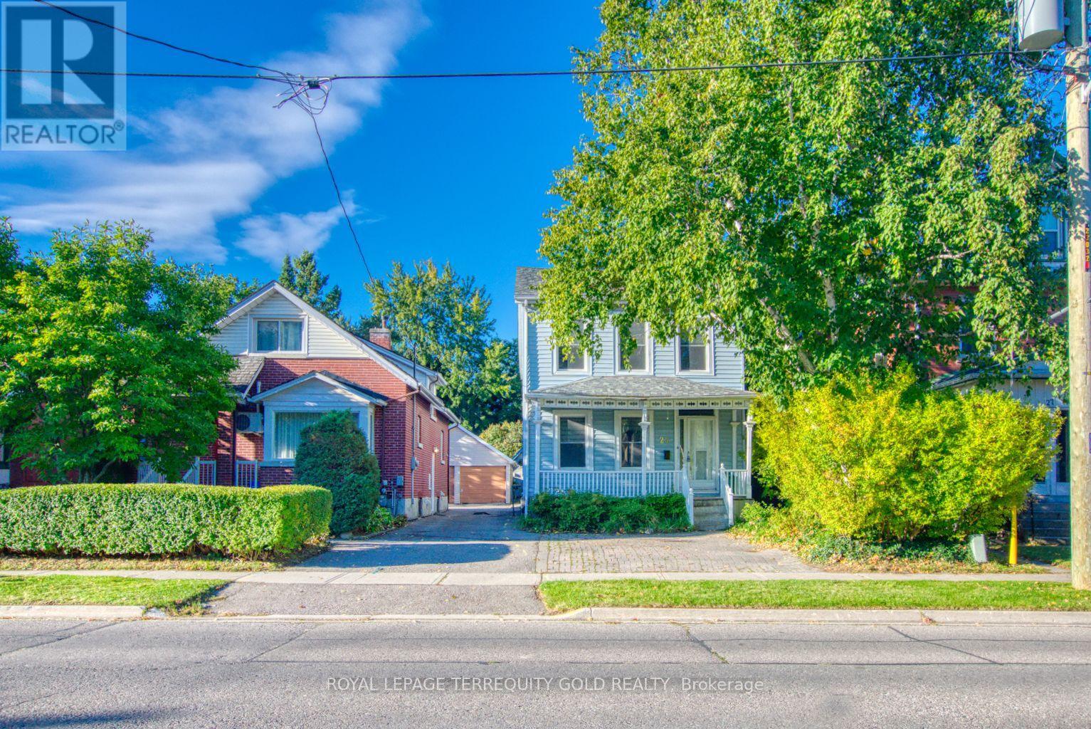 25 Mill Street N, Brampton, Ontario  L6X 1S5 - Photo 9 - W12429723