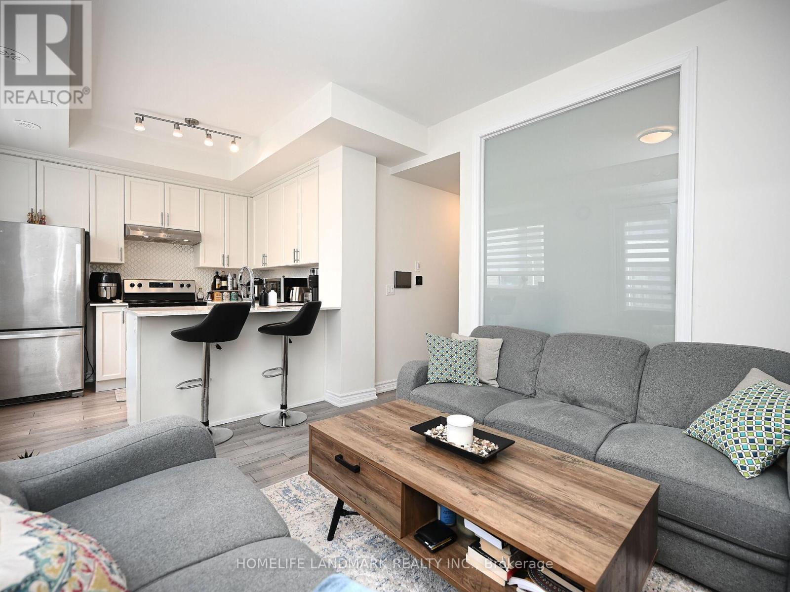 #338 - 349 Wheat Boom Drive, Oakville, Ontario  L6H 7X5 - Photo 8 - W12429724