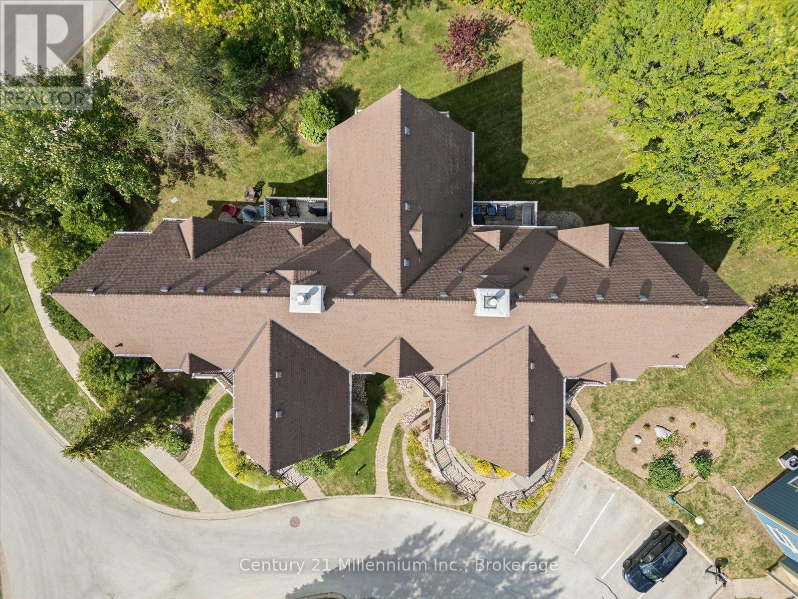 219 - 184 Snowbridge Way, Blue Mountains, Ontario  L9Y 0V1 - Photo 34 - X12429738